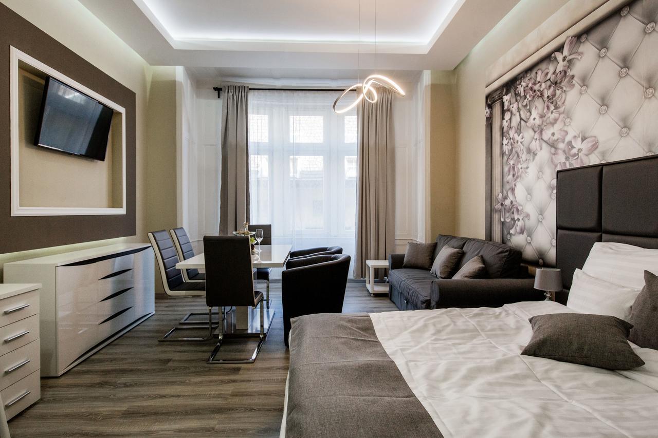A Golden Star Modern Luxury And Appartamento *