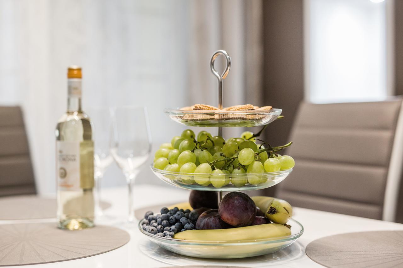 A Golden Star Modern Luxury And Appartamento Budapest